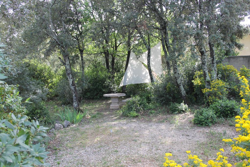 Villa A l'Est d'Uzès Saint-Siffret Esterno foto